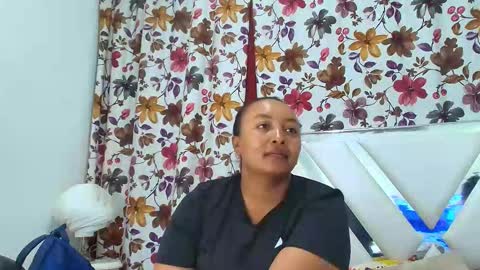 Andrea online show from 12/05/25, 12:14