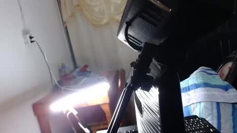 Snapshot of andreahot10 chatting on 10/14/25, 07:09 andreahot10 online show from 10/14/25, 07:09