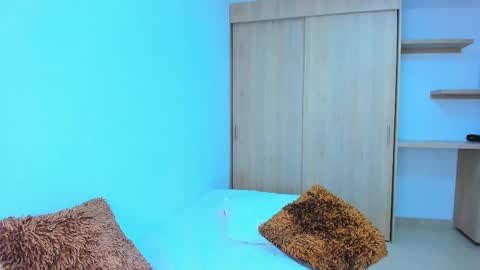 andrea online show from 03/07/25, 02:34