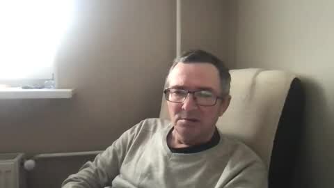 Snapshot of andreass60 chatting on 02/10/25, 10:31 andreass60 online show from 02/10/25, 10:31