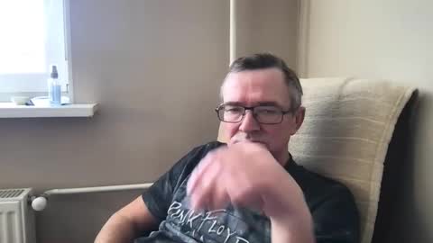 Snapshot of andreass60 chatting on 03/03/25, 08:05 andreass60 online show from 03/03/25, 08:05