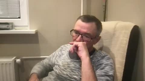 Snapshot of andreass60 chatting on 10/26/25, 04:35 andreass60 online show from 10/26/25, 04:35