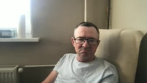 Snapshot of andreass60 chatting on 10/29/25, 07:43 andreass60 online show from 10/29/25, 07:43