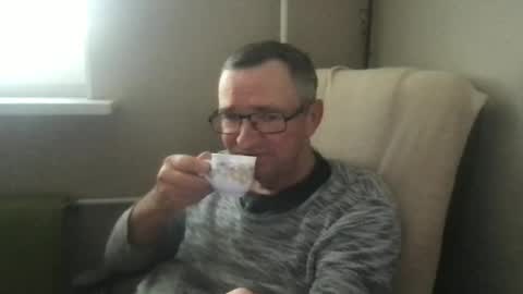 Snapshot of andreass60 chatting on 10/31/25, 09:32 andreass60 online show from 10/31/25, 09:32