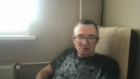 Snapshot of andreass60 chatting on 11/12/25, 08:04 andreass60 online show from 11/12/25, 08:04