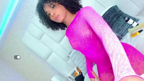 Snapshot of andreayano chatting on 09/21/25, 05:53 andreayano online show from 09/21/25, 05:53