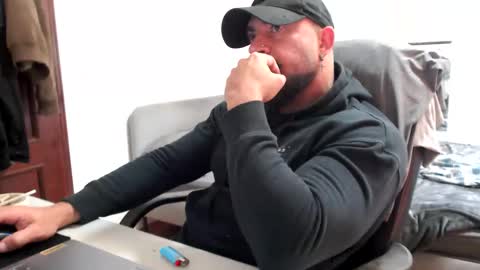  Instagram  online show from 12/22/25, 11:18