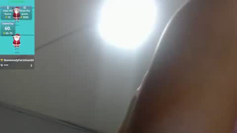 Snapshot of andreinabrown18 chatting on 12/21/24, 11:45 Andreina online show from 12/21/24, 11:45