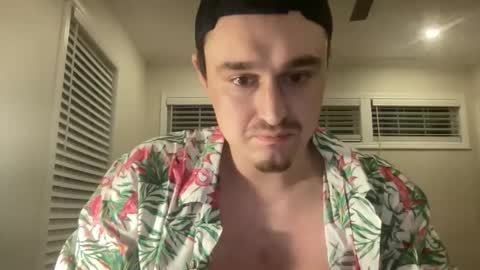 Snapshot of andrenoma427 chatting on 10/28/25, 11:07 andrenoma427 online show from 10/28/25, 11:07