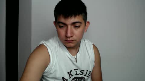 andres02smile848901 online show from 05/10/26, 04:34