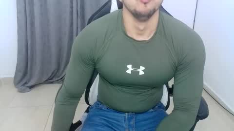 andres180950734 online show from 11/03/25, 10:27