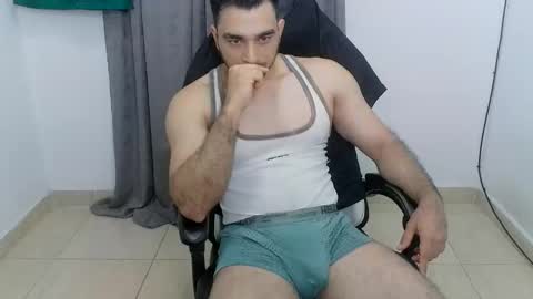 Snapshot of andres180950734 chatting on 05/25/26, 11:27 andres180950734 online show from 05/25/26, 11:27