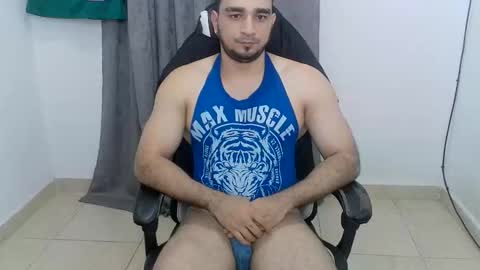Snapshot of andres180950734 chatting on 05/27/26, 11:02 andres180950734 online show from 05/27/26, 11:02