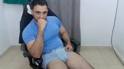 Snapshot of andres180950734 chatting on 05/29/26, 12:19 andres180950734 online show from 05/29/26, 12:19