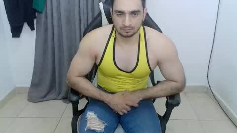 Snapshot of andres180950734 chatting on 06/04/26, 11:44 andres180950734 online show from 06/04/26, 11:44