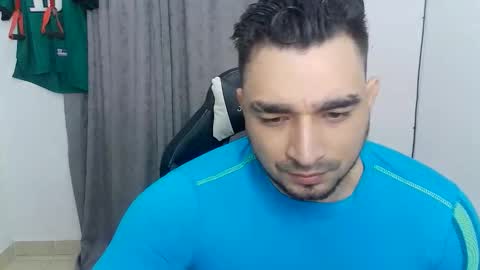Snapshot of andres180950734 chatting on 06/08/26, 11:54 andres180950734 online show from 06/08/26, 11:54