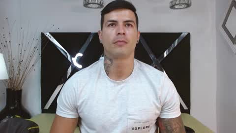 insta andres clark  online show from 03/12/25, 06:22