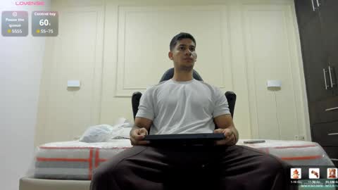 Snapshot of andres_stud chatting on 05/24/26, 03:22 andres_stud online show from 05/24/26, 03:22