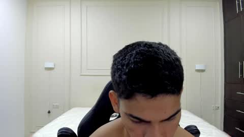Snapshot of andres_stud chatting on 05/27/26, 04:20 andres_stud online show from 05/27/26, 04:20