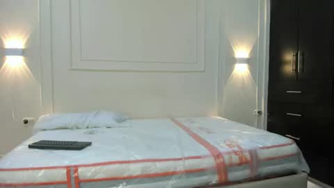 Snapshot of andres_stud chatting on 06/27/26, 01:54 andres_stud online show from 06/27/26, 01:54