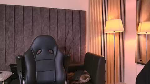 Snapshot of andres_stud chatting on 07/07/26, 04:04 andres_stud online show from 07/07/26, 04:04