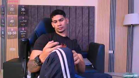 Snapshot of andres_stud chatting on 07/20/26, 03:32 andres_stud online show from 07/20/26, 03:32