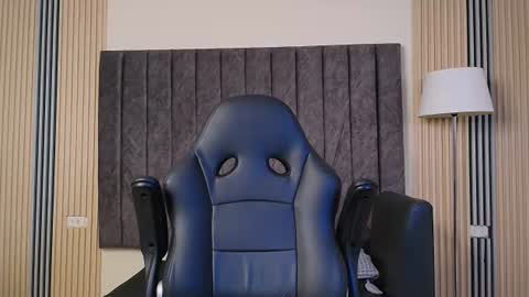 Snapshot of andres_stud chatting on 07/23/26, 03:26 andres_stud online show from 07/23/26, 03:26