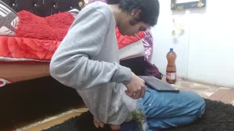 andresdark_07 online show from 02/01/26, 07:23