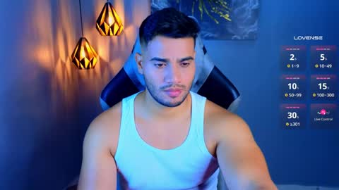 Snapshot of andresfiit chatting on 04/23/26, 12:23 Andres online show from 04/23/26, 12:23