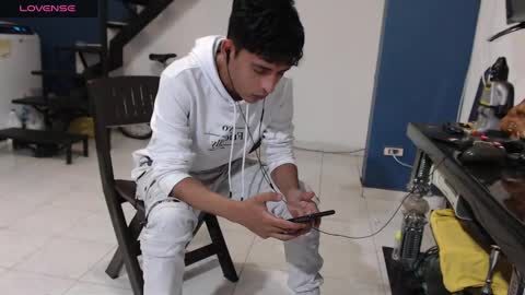 Andres Dean online show from 12/07/24, 03:25