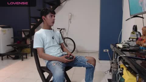 Andres Dean online show from 02/01/25, 02:37