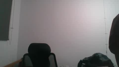 Snapshot of andresse_lat chatting on 03/25/26, 11:22 andresse_lat online show from 03/25/26, 11:22