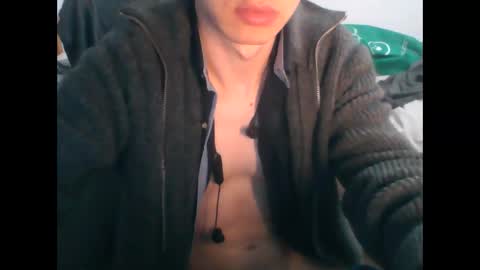 Snapshot of andresse_lat chatting on 04/08/26, 01:27 andresse_lat online show from 04/08/26, 01:27
