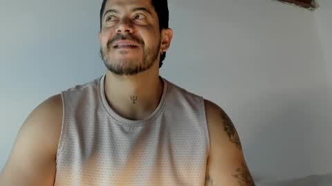 Snapshot of andressmith__ chatting on 04/23/26, 08:13 Andres online show from 04/23/26, 08:13