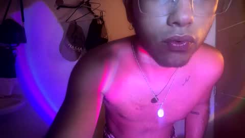 andreswhite_shotoflust online show from 05/05/26, 01:57