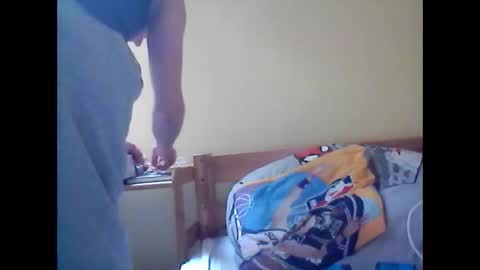 andrew3356577 online show from 02/09/25, 12:52