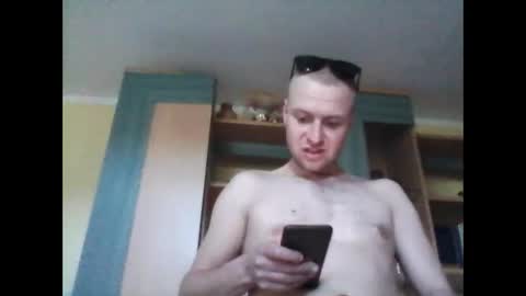 andrew3356577 online show from 02/22/25, 01:13