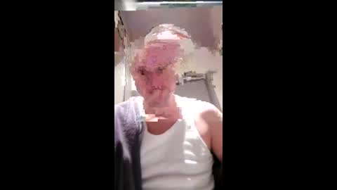 andrew3356577 online show from 05/01/26, 07:07