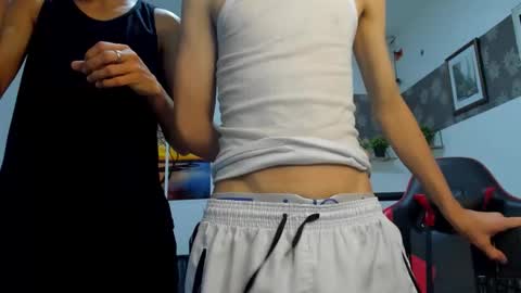 andrew_2811 online show from 11/20/25, 04:45