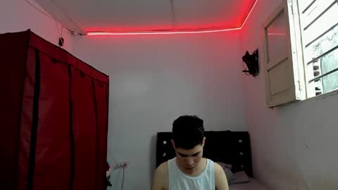 andrew_2811 online show from 04/04/26, 07:33