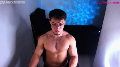 Snapshot of andrew__harriss chatting on 10/27/25, 03:10   Andrew Harriss  online show from 10/27/25, 03:10