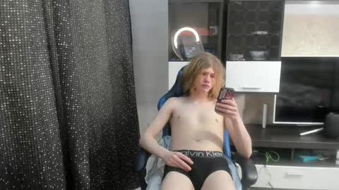 Snapshot of andrew_bolden chatting on 05/04/26, 07:26 Andrew online show from 05/04/26, 07:26