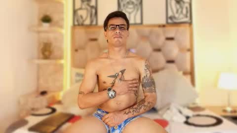 andrew_haalls online show from 11/22/25, 01:04