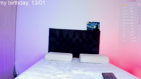 Snapshot of andrew_magic chatting on 01/05/25, 01:35 --- online show from 01/05/25, 01:35