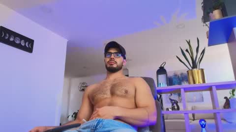 ANDREW WEST online show from 12/20/25, 01:40