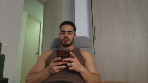Snapshot of andrew_west_ chatting on 07/11/26, 01:52 ANDREW WEST online show from 07/11/26, 01:52