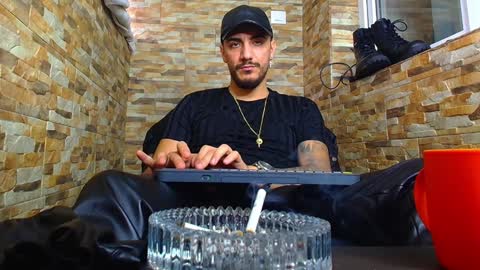 Snapshot of andrewbanner chatting on 12/09/24, 10:32 MasterRomania online show from 12/09/24, 10:32