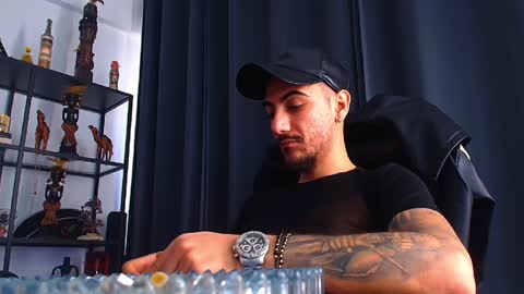 Snapshot of andrewbanner chatting on 02/07/25, 11:23 MasterRomania online show from 02/07/25, 11:23