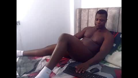 andrewburke06 online show from 11/19/25, 03:01