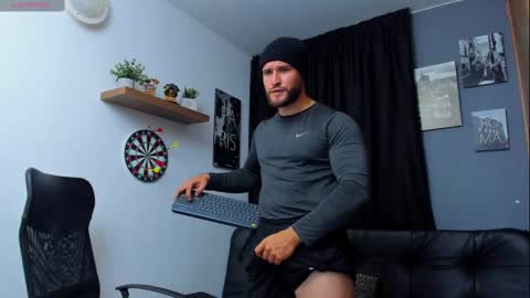 Andrew Diaz online show from 02/18/25, 03:31